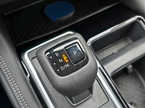 New 2026 Nissan Pathfinder Platinum image 35