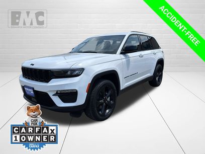 Used 2025 Jeep Grand Cherokee Limited w/ Black Appearance Package