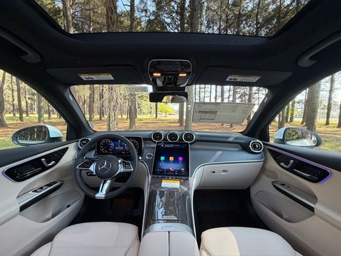 New 2026 Mercedes-Benz GLC 300 image 2