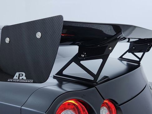 Used 2019 Nissan GT-R image 37