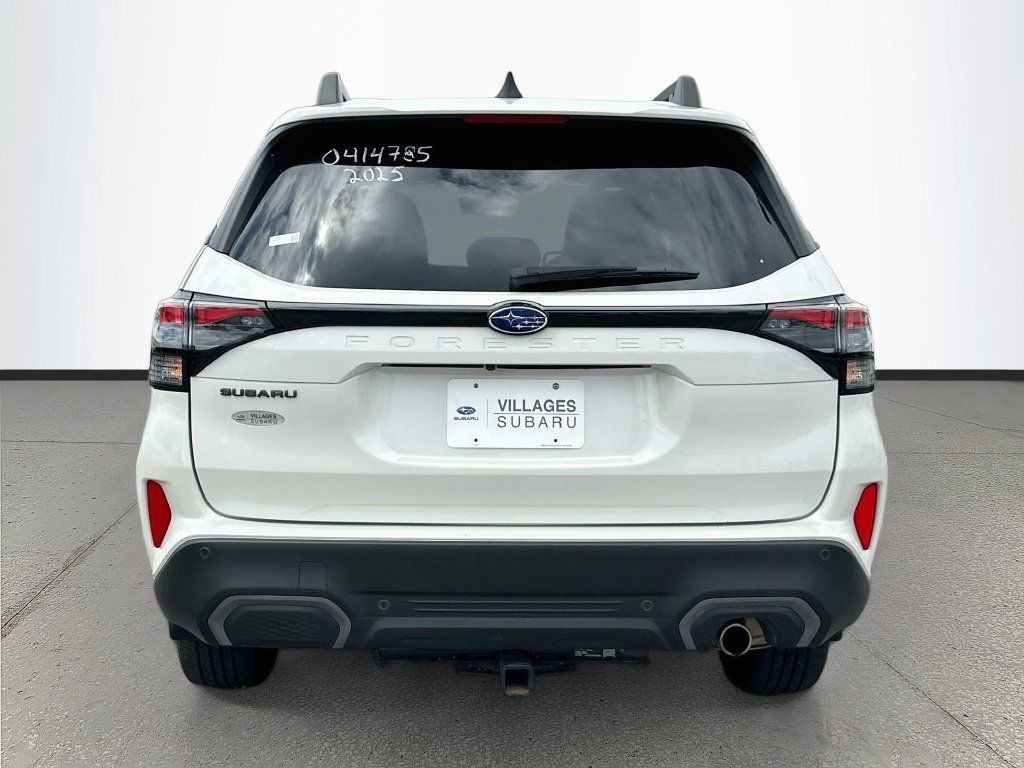 Used 2025 Subaru Forester Limited w/ Popular Package #2 AWD/4WD image 6