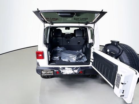 New 2026 Jeep Wrangler Sahara image 24