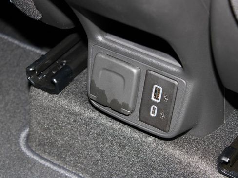 New 2026 Chevrolet TrailBlazer LT w/ Convenience Package FWD image 24