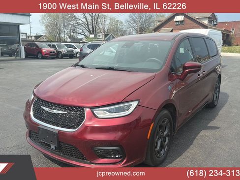 Used 2022 Chrysler Pacifica Touring-L w/ S Appearance Package image 1