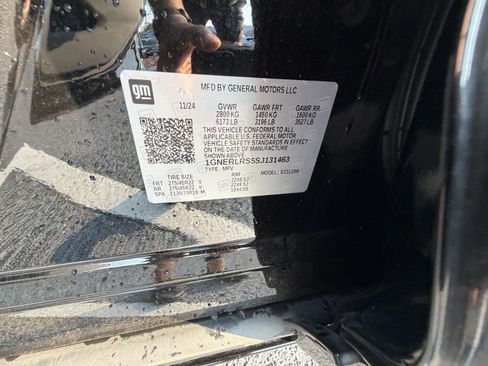 Used 2025 Chevrolet Traverse RS FWD image 53