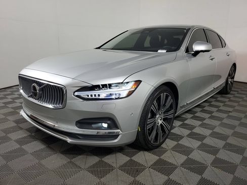 Used 2022 Volvo S90 B6 Inscription w/ Advanced Package AWD/4WD image 4