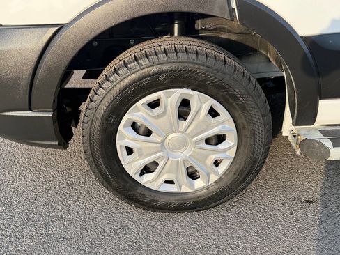 Used 2024 Ford Transit 250 Low Roof w/ Exterior Upgrade Package image 32