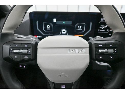 Used 2025 Kia K4 GT-Line image 12