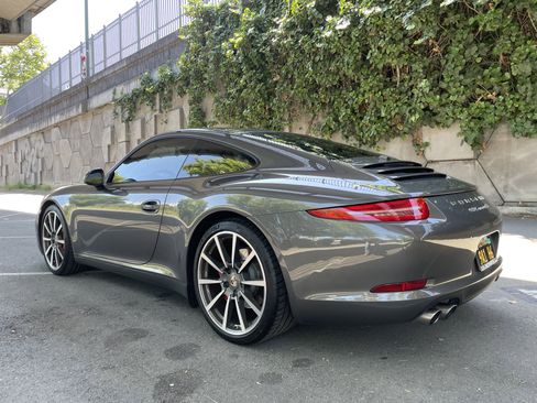 Used 2013 Porsche 911 Carrera S RWD image 4