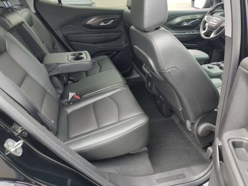 Used 2023 GMC Terrain SLT AWD/4WD image 26