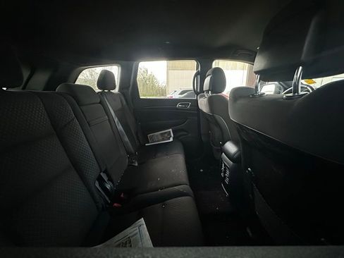 Used 2018 Jeep Grand Cherokee Laredo image 7