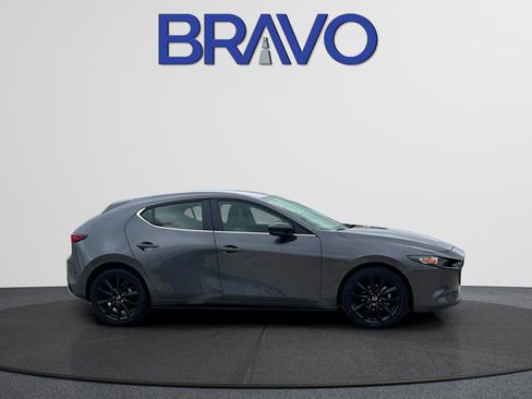 Used 2025 MAZDA MAZDA3 s Sport image 4