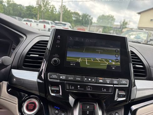 Used 2024 Honda Odyssey Elite image 22