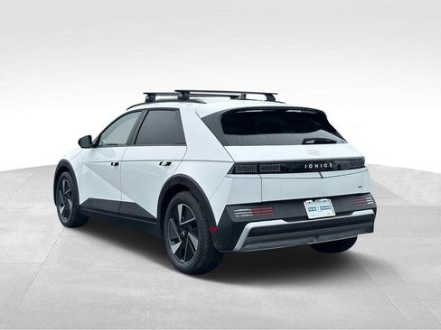 New 2025 Hyundai Ioniq 5 SEL image 2