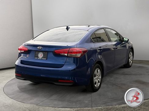 Used 2017 Kia Forte LX FWD image 7
