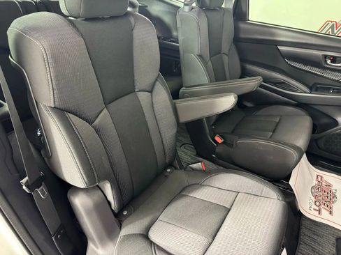 Used 2025 Subaru Ascent Premium image 37