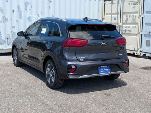 Used 2021 Kia Niro LXS image 6