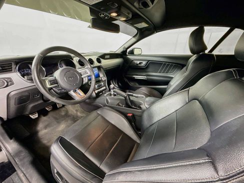 Used 2016 Ford Mustang GT Premium w/ Black Accent Package RWD image 8