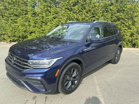 Used 2024 Volkswagen Tiguan SE image 21