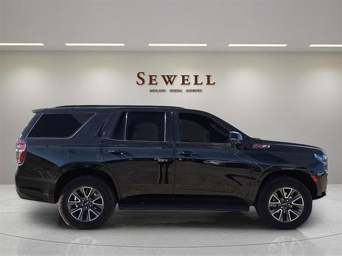 Used 2024 Chevrolet Tahoe Z71 w/ Luxury Package image 5