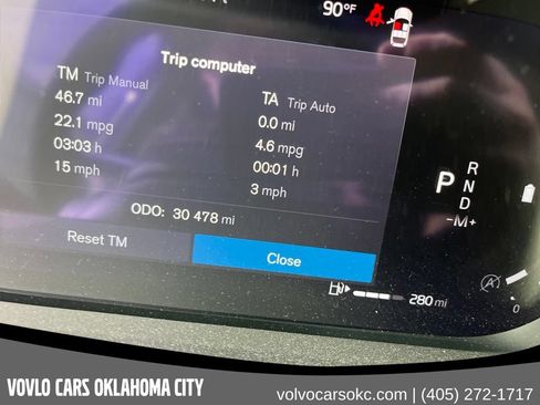 Certified 2024 Volvo XC40 B5 Plus w/ Protection Package Premier AWD/4WD image 11