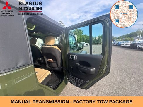 Used 2023 Jeep Gladiator Sport w/ Trailer Tow Package AWD/4WD image 29