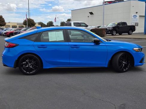 Used 2023 Honda Civic Sport image 3
