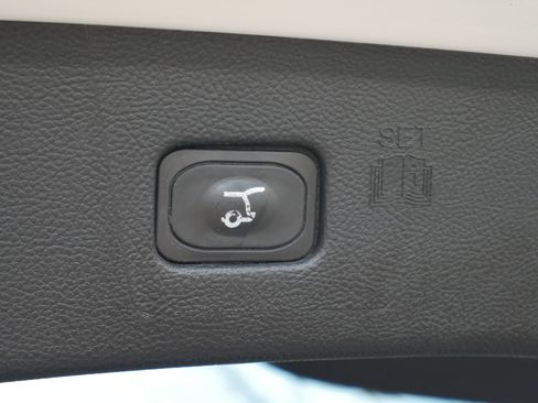 Certified 2024 Ford Edge SEL w/ Convenience Package image 27