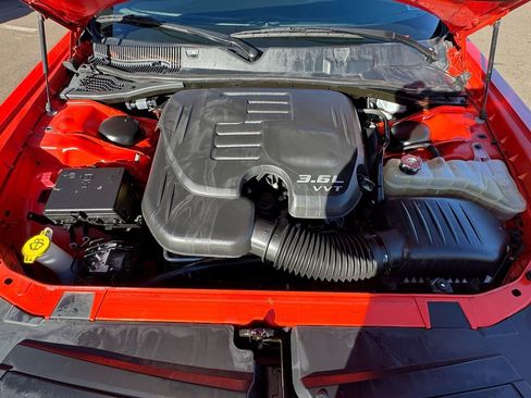 Used 2018 Dodge Challenger GT w/ Driver Convenience Group image 10