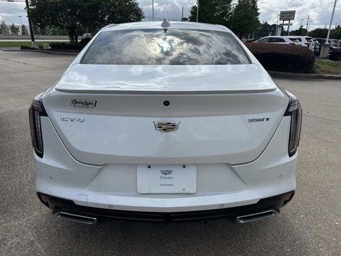 Used 2023 Cadillac CT4 Sport RWD image 5