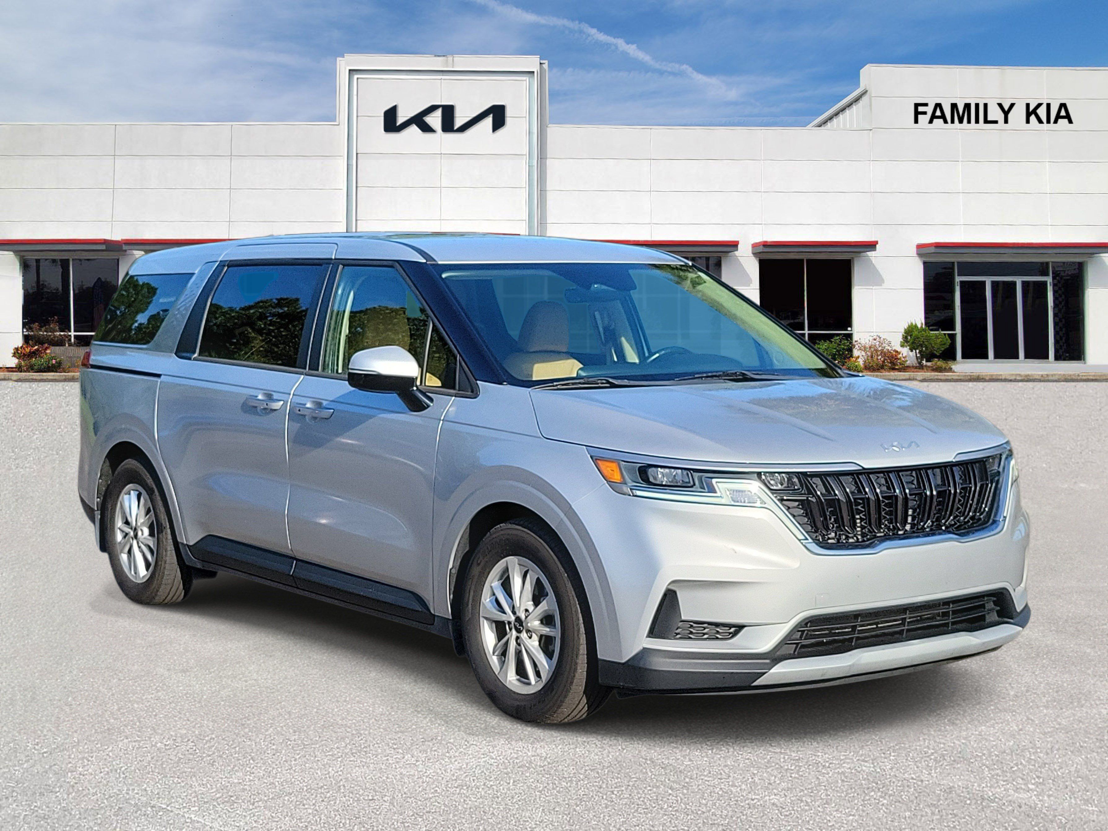 Used 2022 Kia Carnival LX FWD 360° Tour