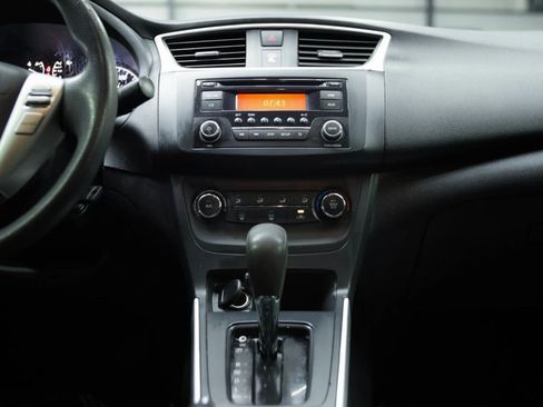 Used 2017 Nissan Sentra S FWD image 27
