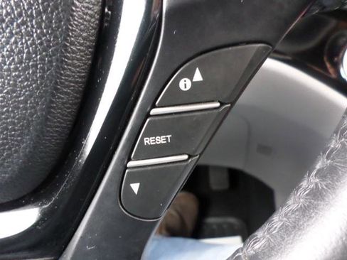 Used 2018 Honda Ridgeline RTL-E image 32