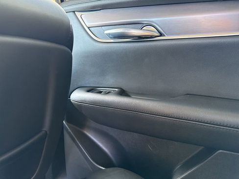 Used 2019 Cadillac XT5 Luxury image 16