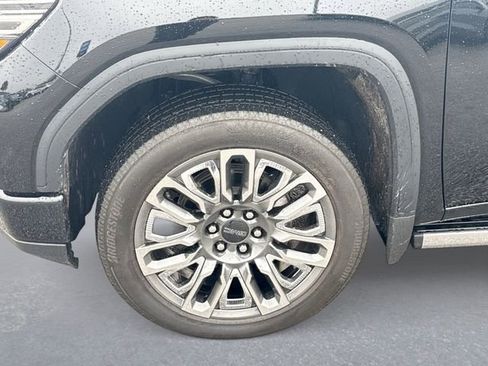 Used 2025 GMC Sierra 1500 Denali Ultimate image 10