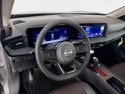 New 2026 Nissan Kicks SR FWD image 9