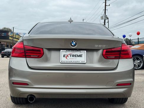 Used 2017 BMW 320i Sedan image 5