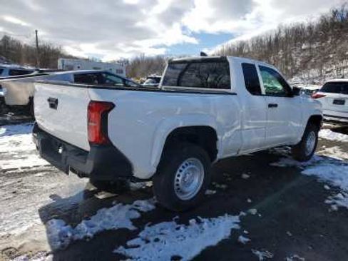 Used 2025 Toyota Tacoma SR RWD image 5