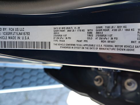 Used 2020 RAM 1500 Laramie w/ Sport Appearance Package AWD/4WD image 10
