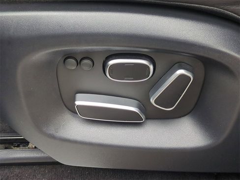 Used 2015 Land Rover Range Rover Sport Supercharged image 22