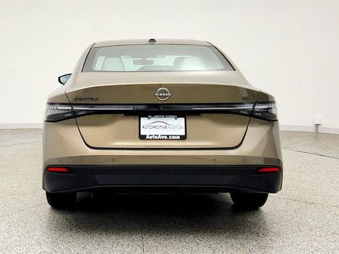 Used 2026 Nissan Sentra SL w/ Floor Mat Package FWD image 6