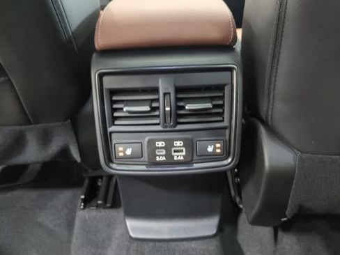 Used 2025 Subaru Forester Touring AWD/4WD image 18