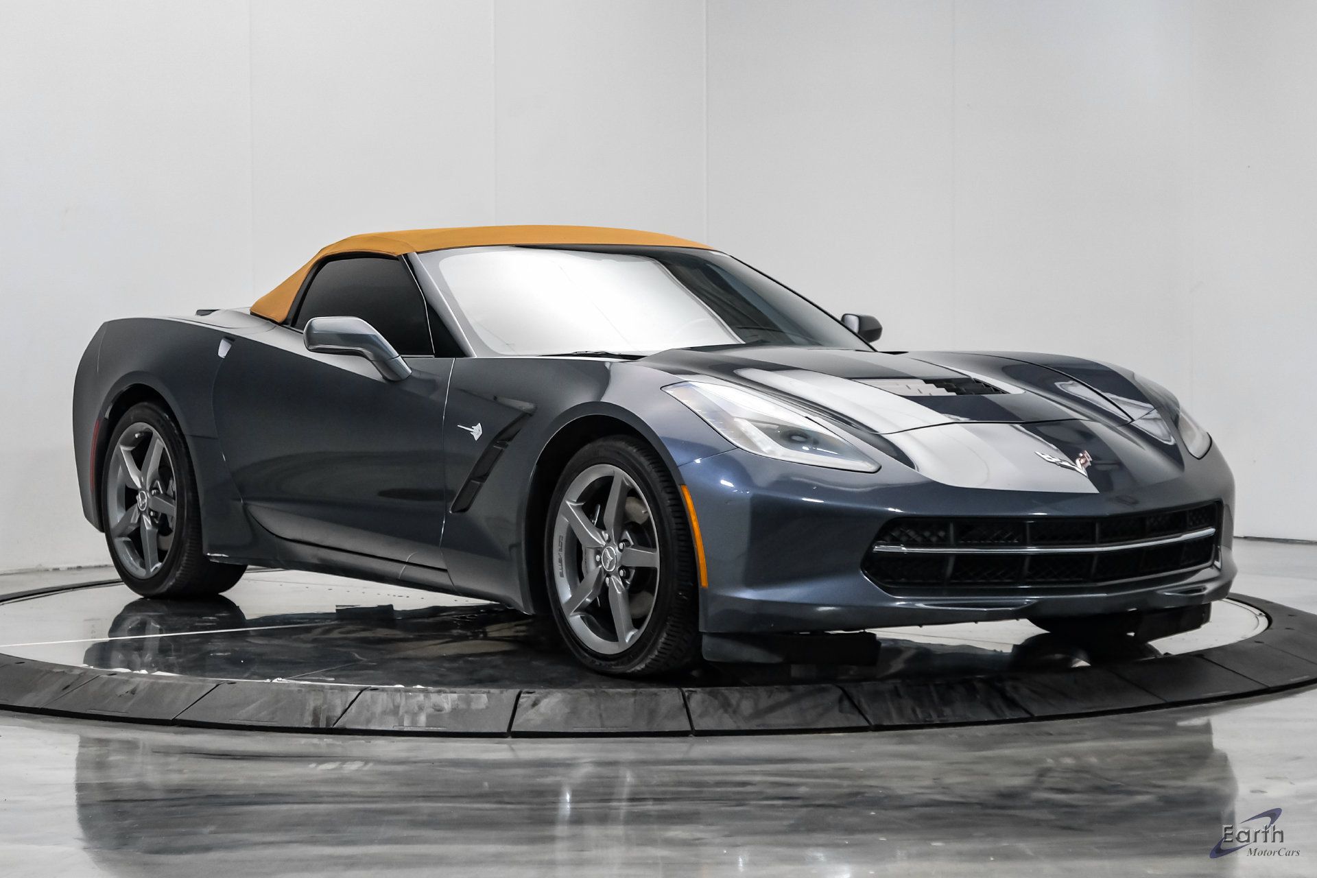 Used 2014 Chevrolet Corvette Stingray Convertible w/ 2LT Preferred Equipment Group RWD image 30