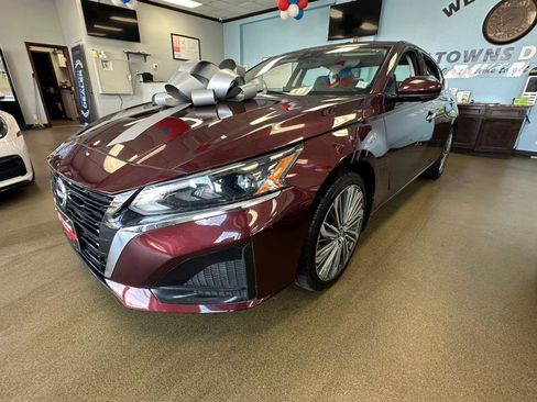 Used 2023 Nissan Altima 2.5 SL image 6