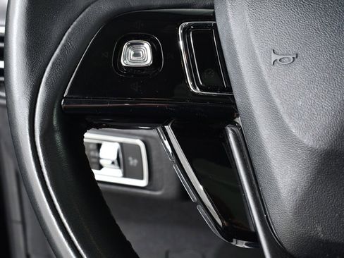 Used 2022 Lincoln Corsair AWD w/ Premium Package image 32