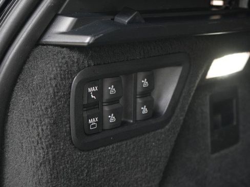 Used 2023 BMW X7 M60i w/ Executive Package image 73