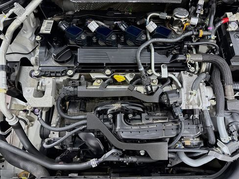 Used 2021 Toyota Corolla SE image 39