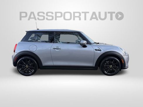 Used 2024 MINI Cooper SE image 5