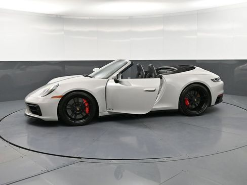 Certified 2024 Porsche 911 Carrera 4 GTS image 39