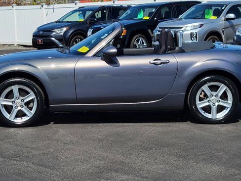 Used 2006 MAZDA MX-5 Miata Touring RWD image 14